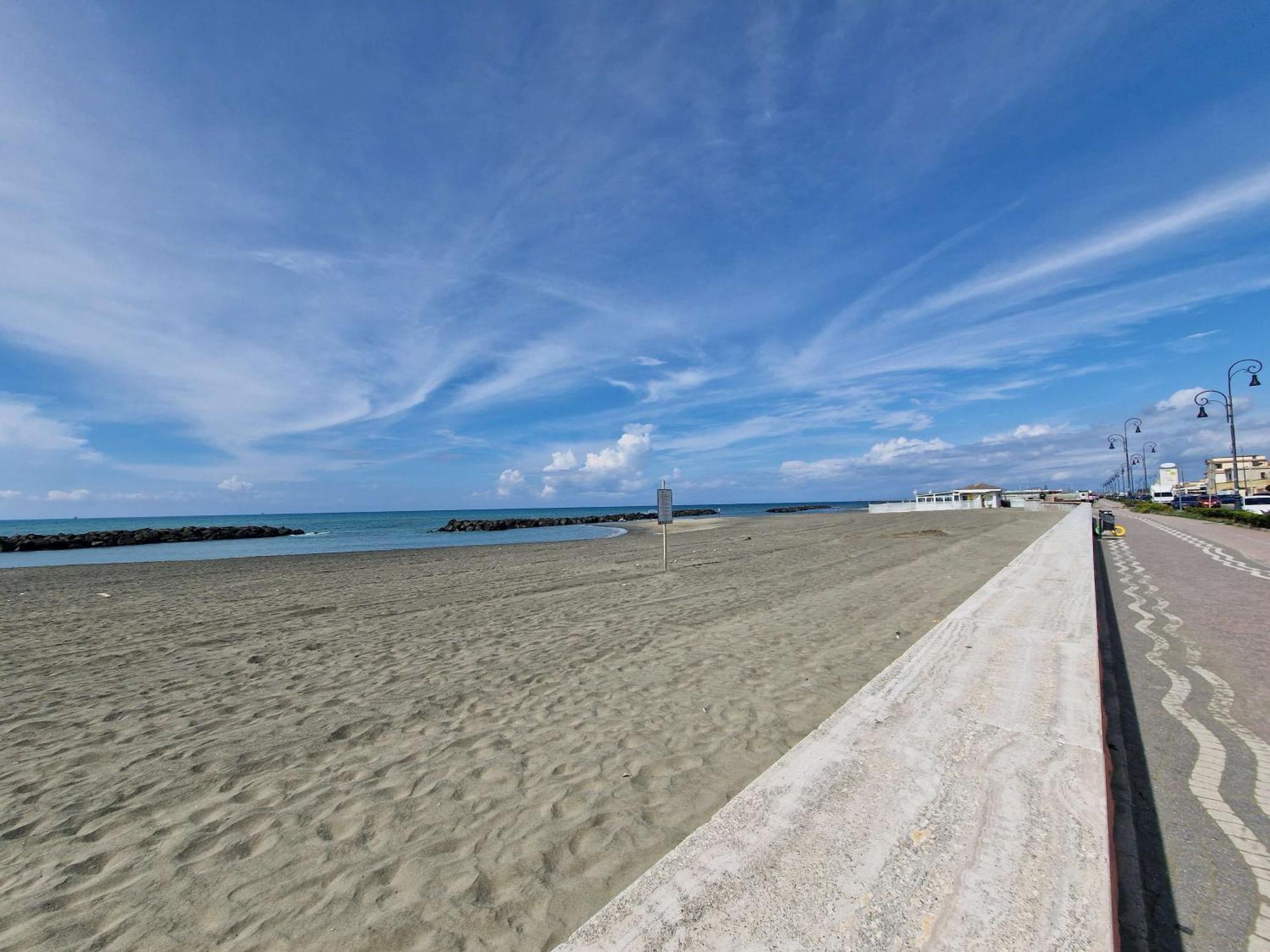 Vista Mare House Apartment Fiumicino Luaran gambar