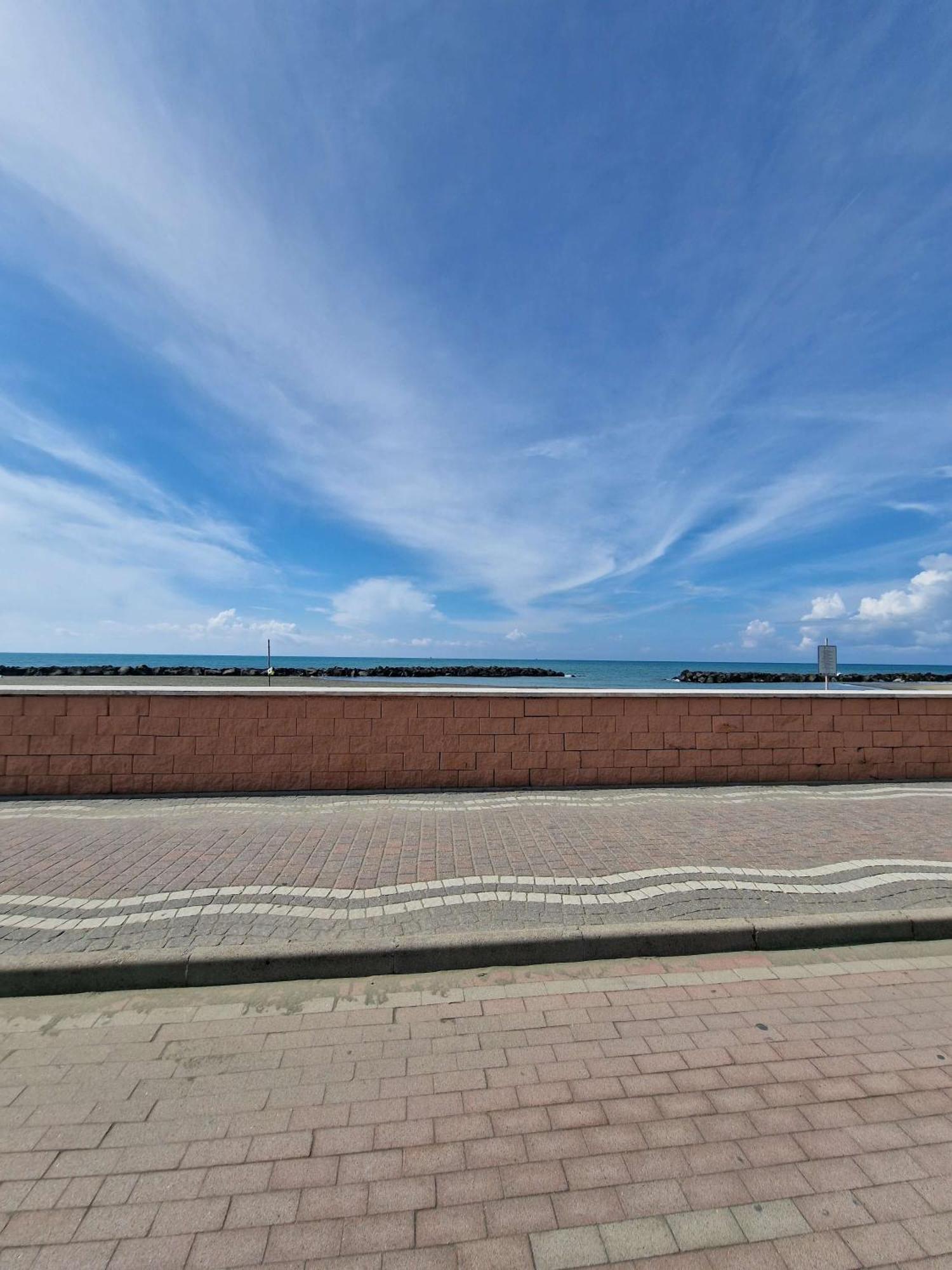 Vista Mare House Apartment Fiumicino Luaran gambar