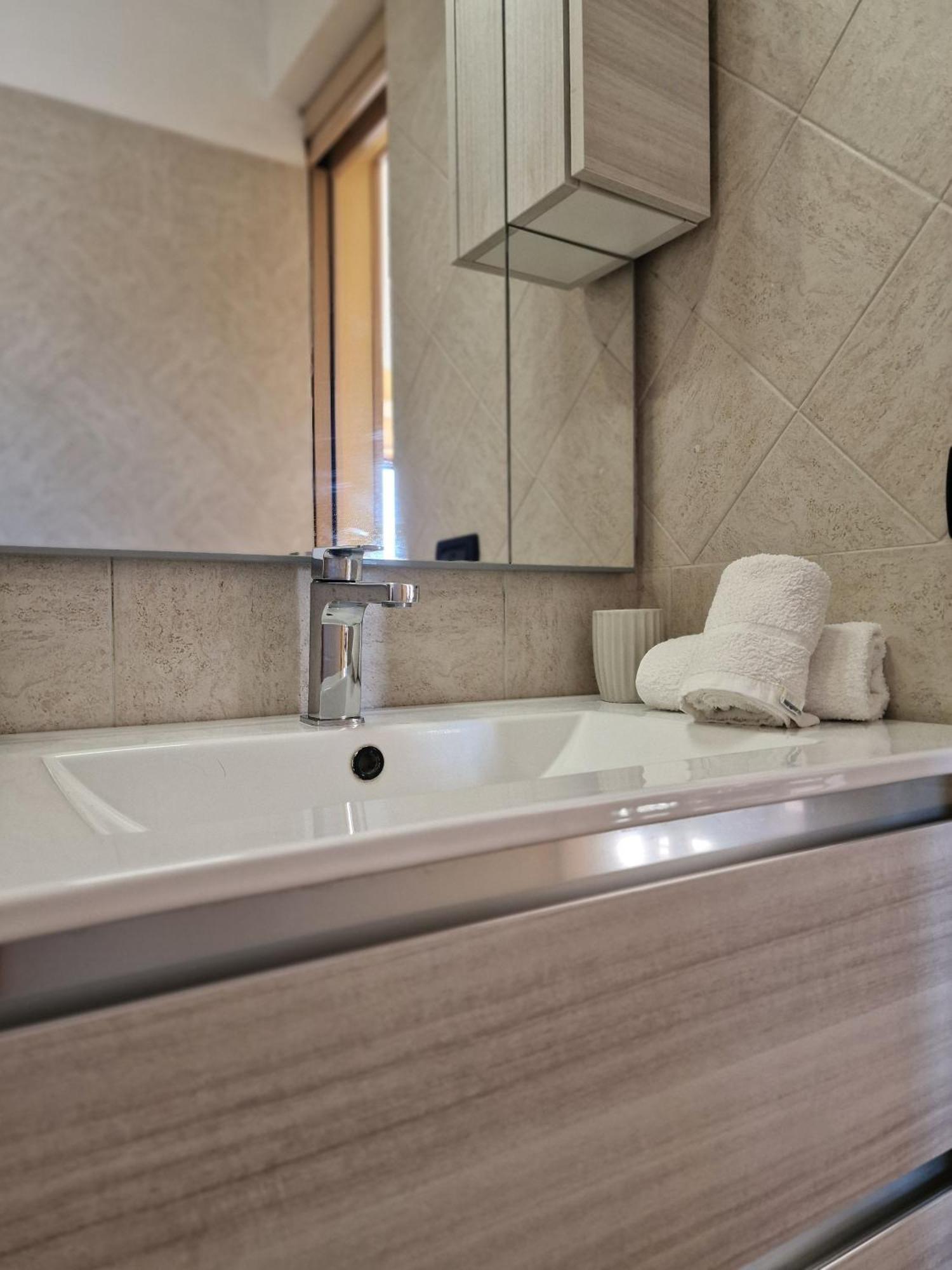 Vista Mare House Apartment Fiumicino Luaran gambar