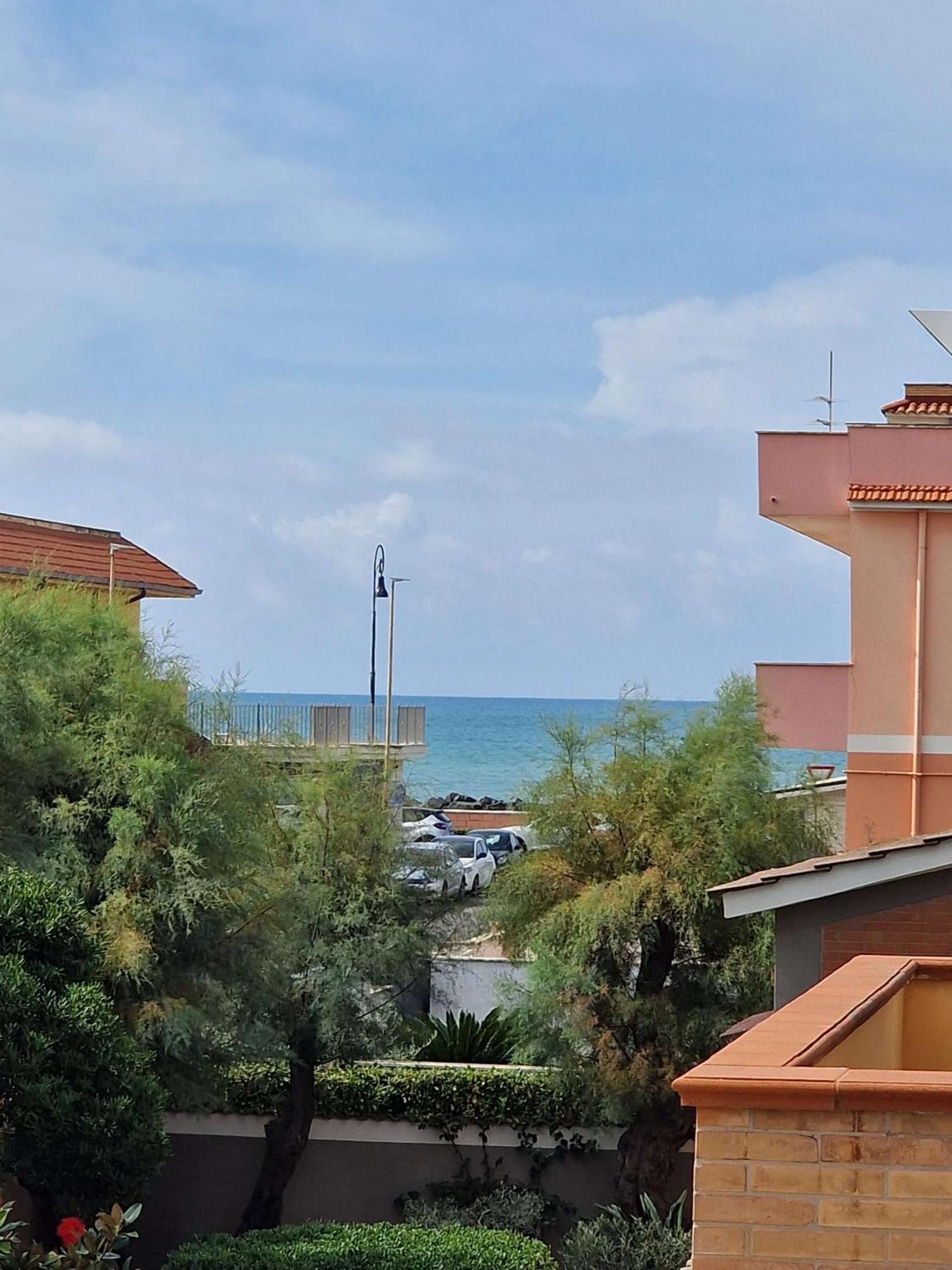 Vista Mare House Apartment Fiumicino Luaran gambar